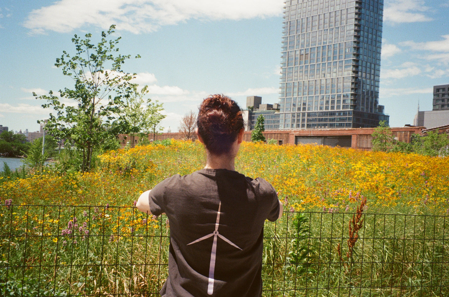 'There's No Place Like Earth'/Wind Tee