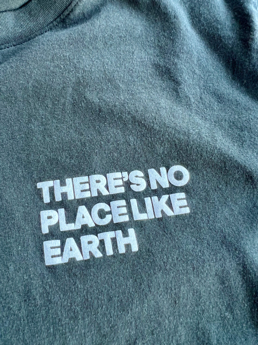 'There's No Place Like Earth'/Wind Tee